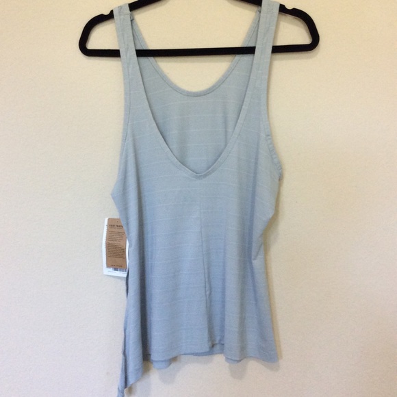Athleta Max Out Side Tie Athletic Tank sz XS - Picture 3 of 6